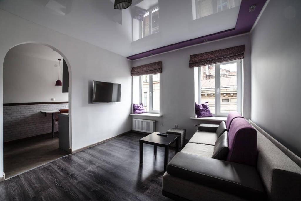 Romantic Apartments - Центр Львова , З Видом На Місто Luaran gambar